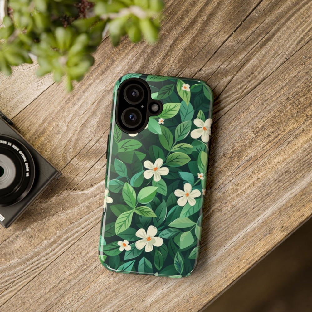 Groene Bladeren en Witte Bloemenpatroon