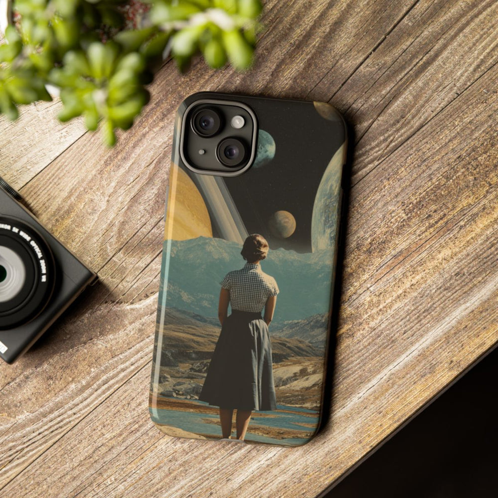 Vrouw in Vintage Jurk met Planetenlandschap