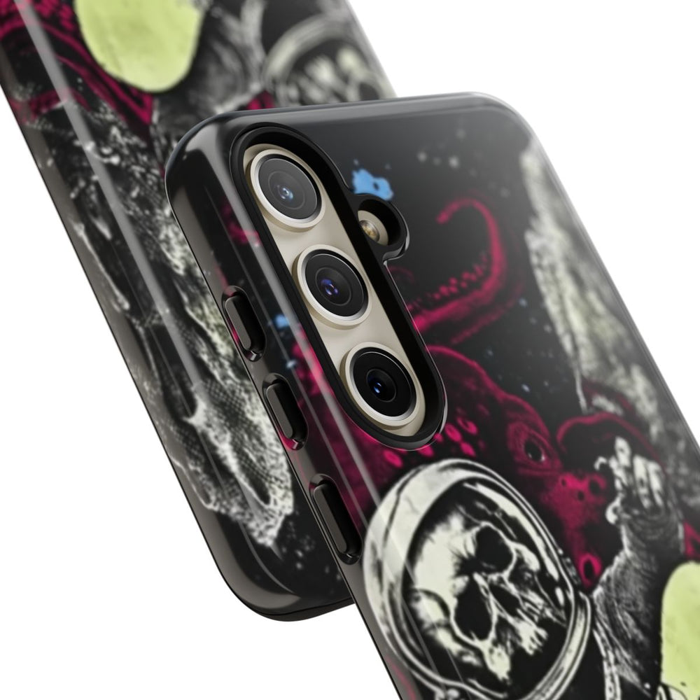Schedel-Astronaut met Skateboard en Octopus