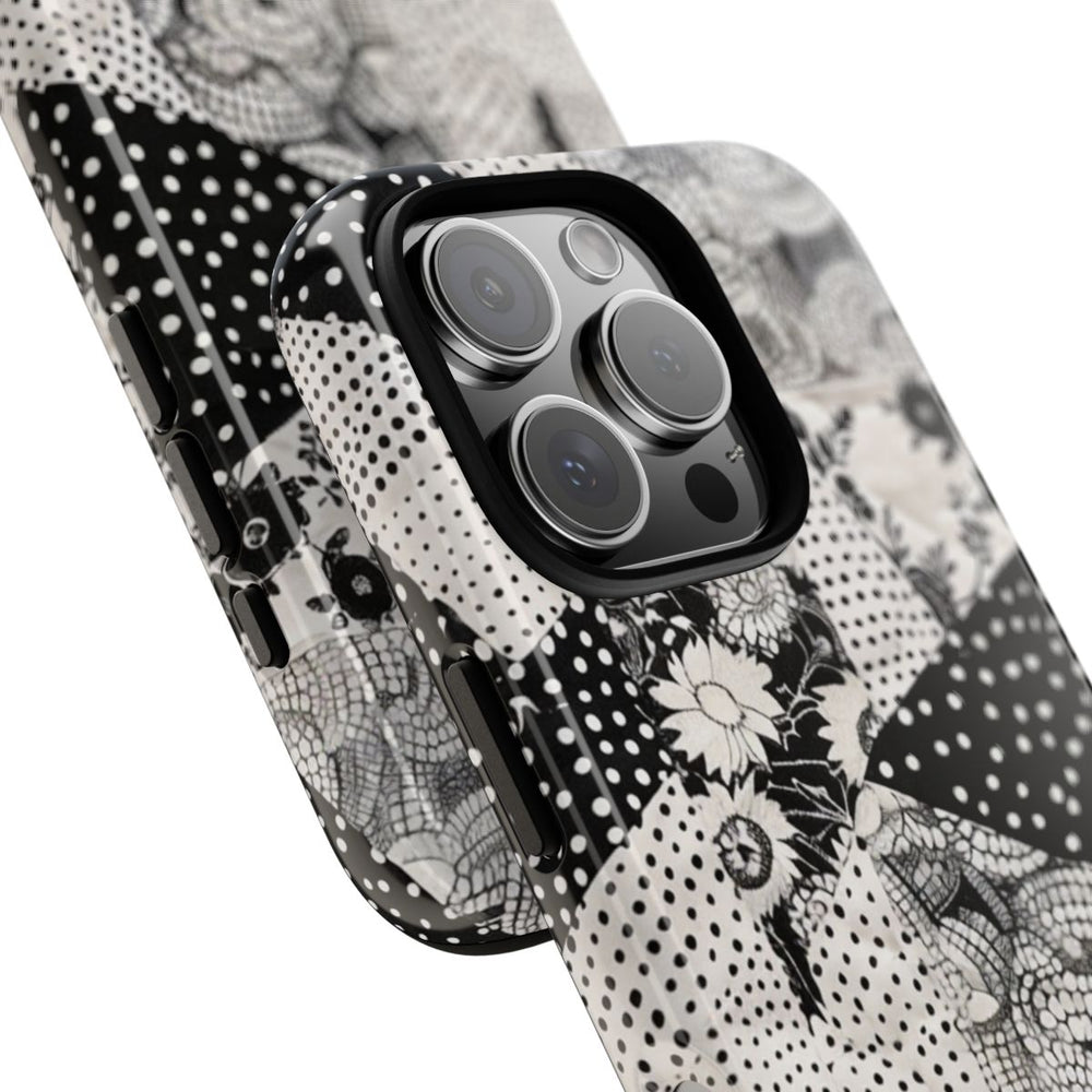Zwart-Wit Patchwork met Bloemen en Stippen
