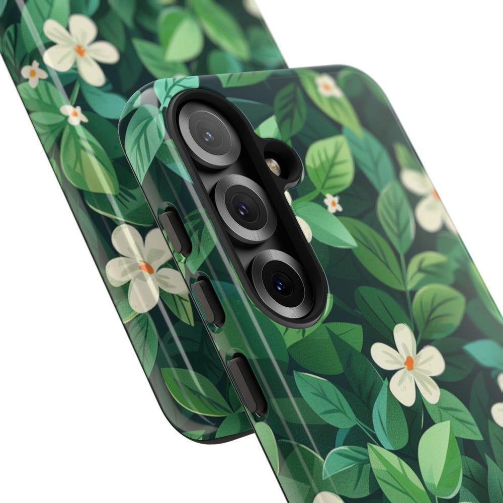 Groene Bladeren en Witte Bloemenpatroon