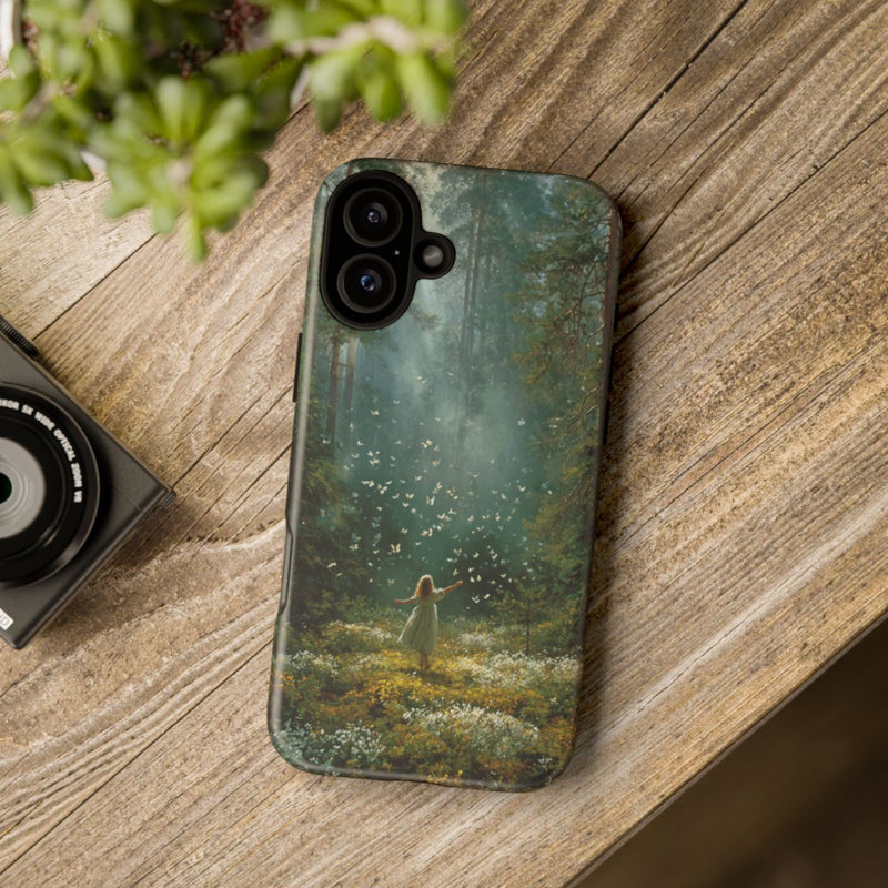 Meisje in Zonovergoten Bos met Vlinders