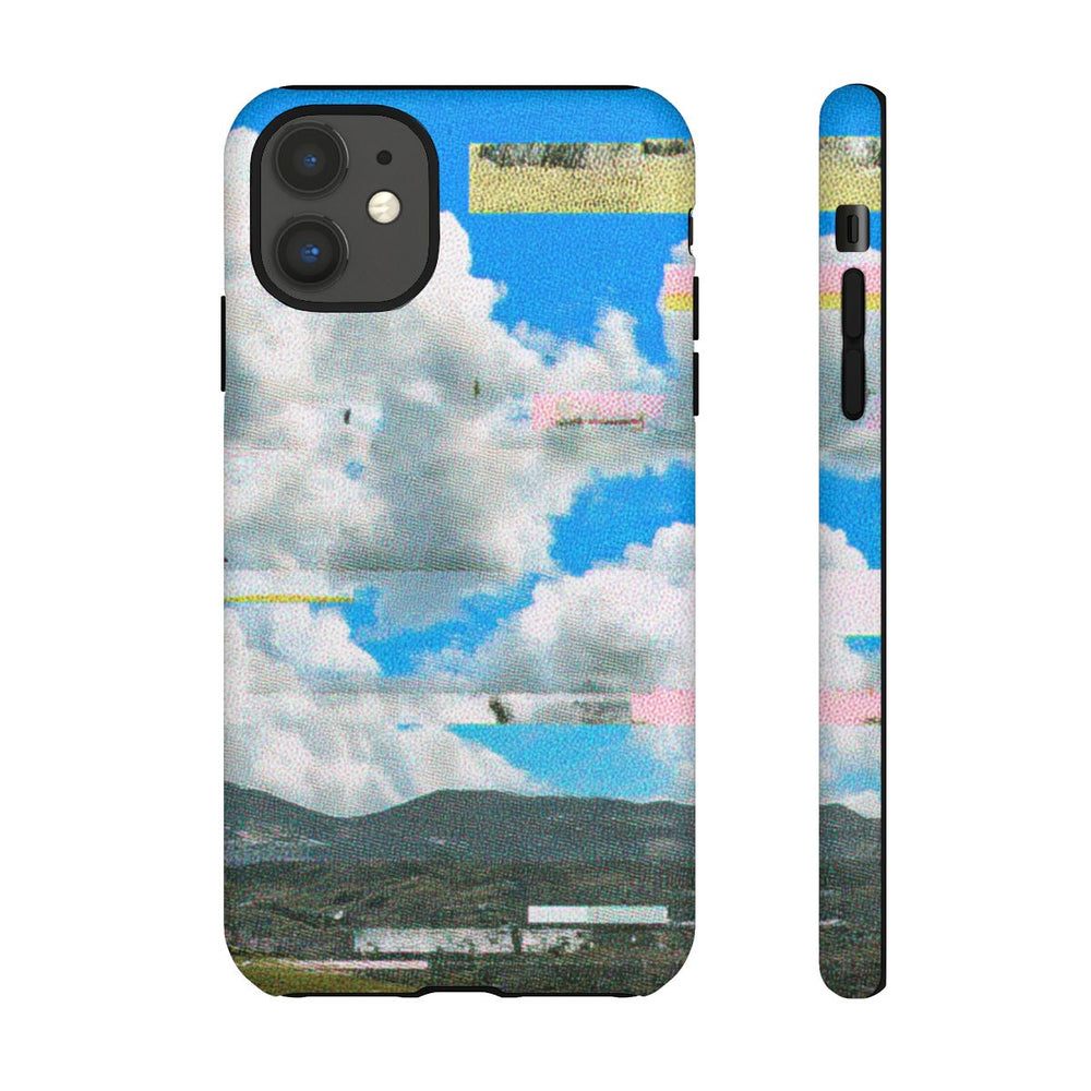 Glitch Effect Wolkenlucht met Bergen