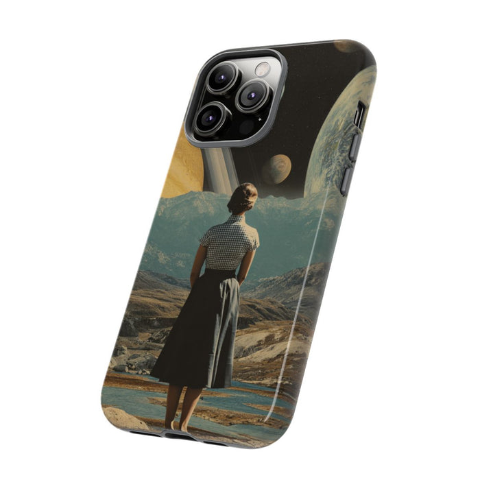 Vrouw in Vintage Jurk met Planetenlandschap