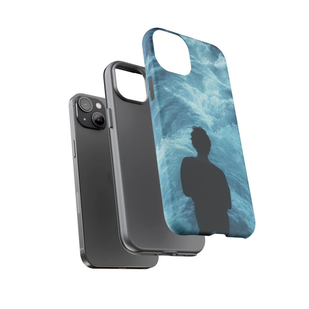 Persoon Tussen Kolkende Blauwe Watergolven