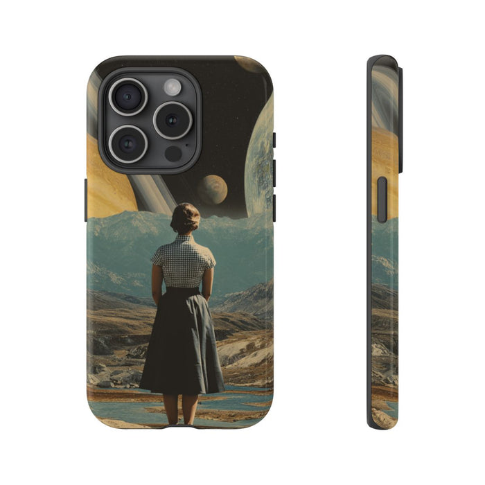 Vrouw in Vintage Jurk met Planetenlandschap