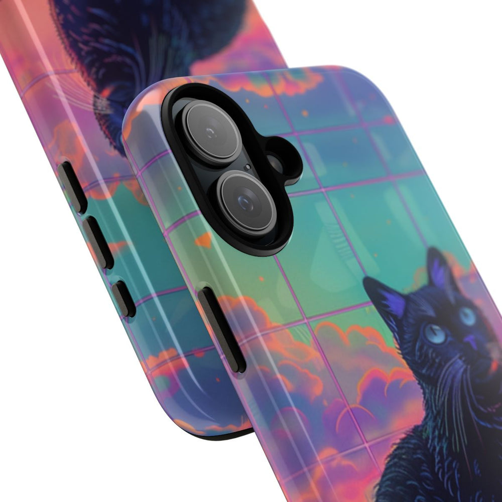 Zwarte Kat met Neonlucht Reflectie