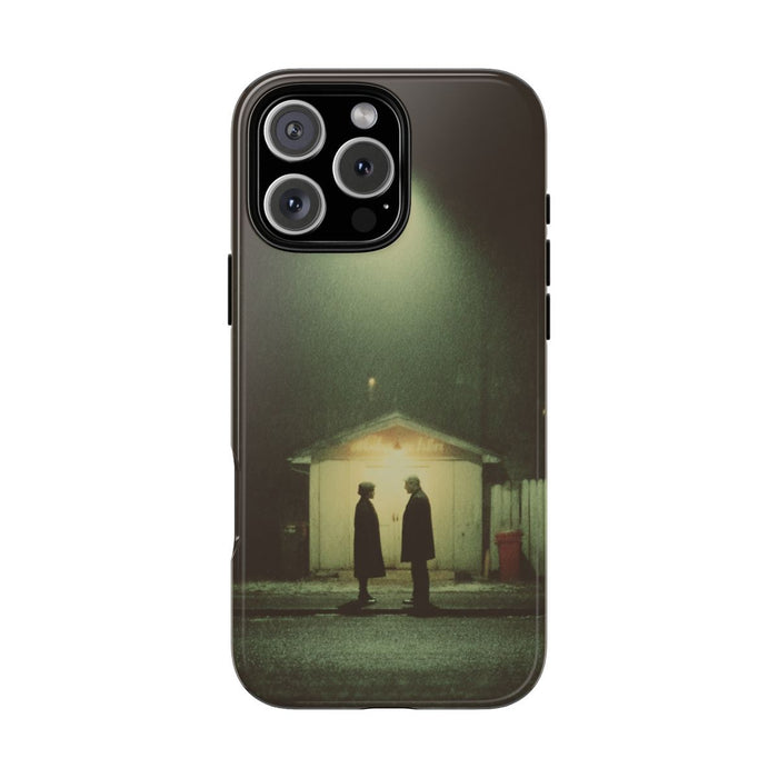 Twee Personen Onder Straatlamp in de Nacht