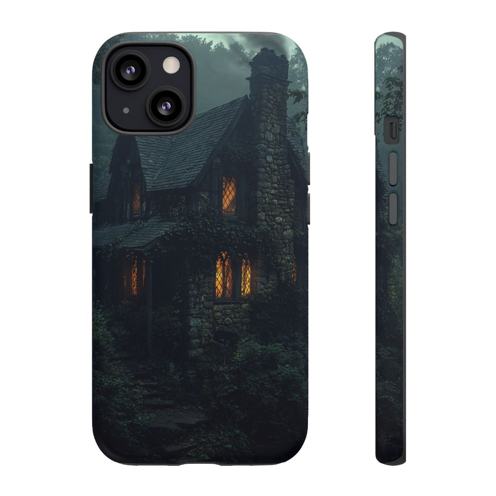 Gotisch Stenen Huisje in Mistig Bos