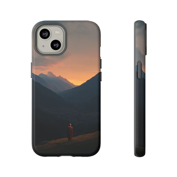 Monnik in Bergdal bij Zonsopkomst