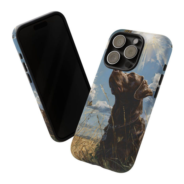 Chocoladekleurige Labrador met Vlinders in Veld