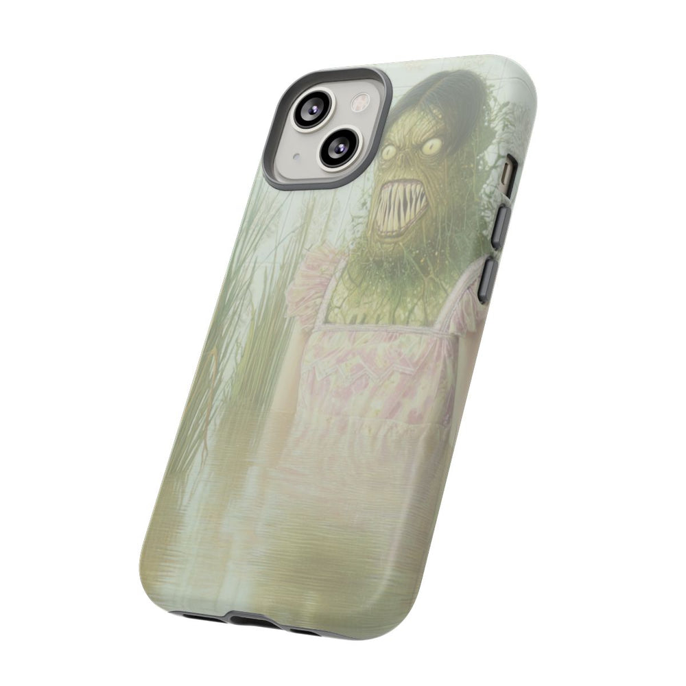 Groen Monster in Roze Jurk tussen Riet