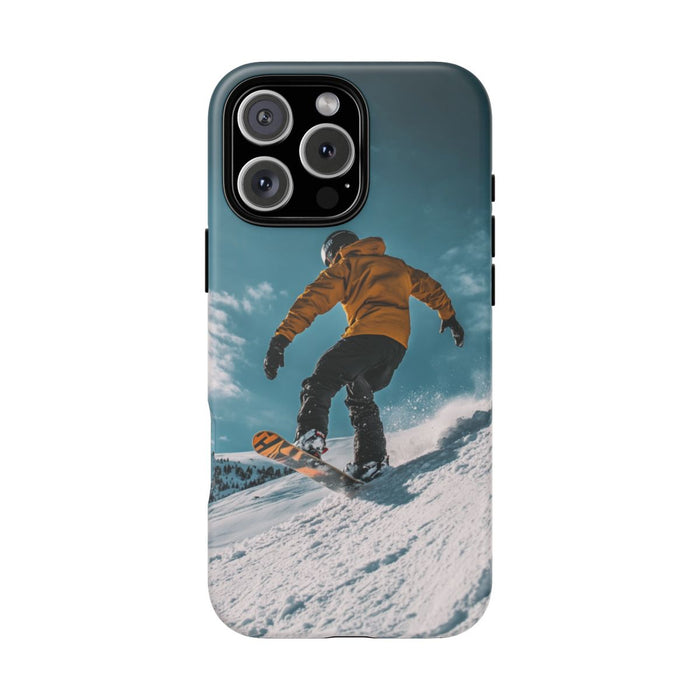 Snowboarder in Gele Jas op Besneeuwde Hellling