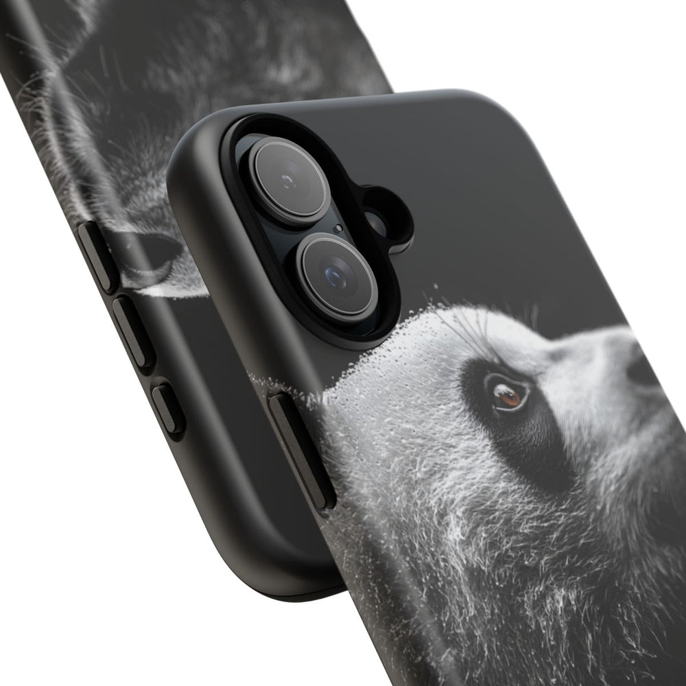 Gedetailleerde Zijaanzicht van Panda met Bruine Ogen