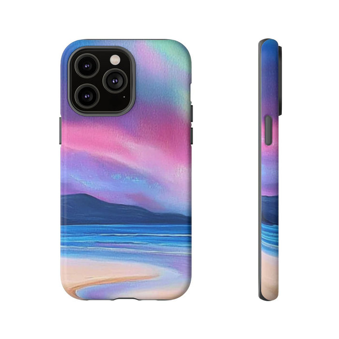 Noorderlicht Boven Rotsachtige Kust en Strand