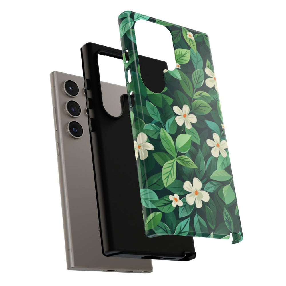 Groene Bladeren en Witte Bloemenpatroon