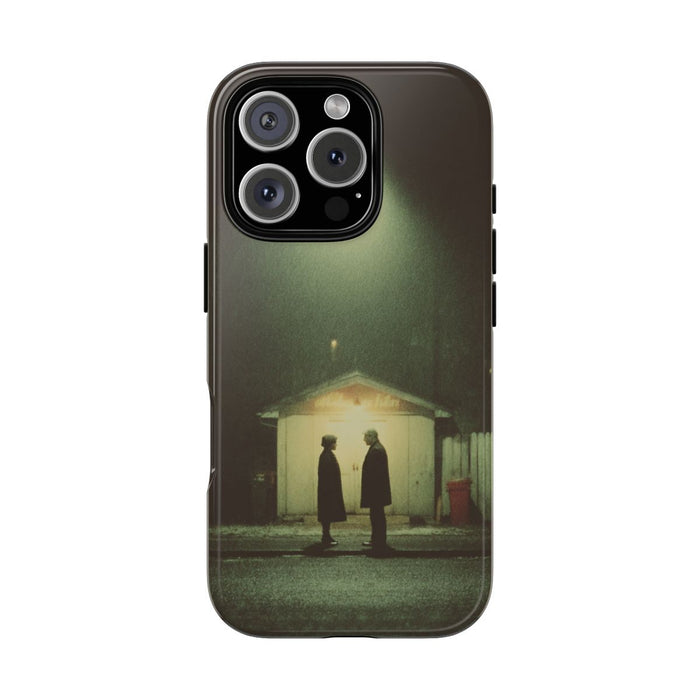 Twee Personen Onder Straatlamp in de Nacht