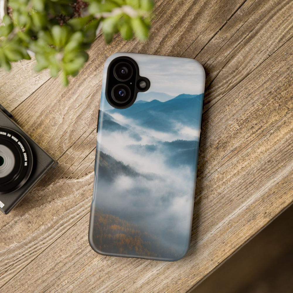 Mysterieus Berglandschap met Mist