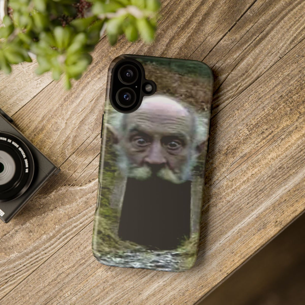 Surrealistische Reuzenhoofd-Toegang in de Natuur