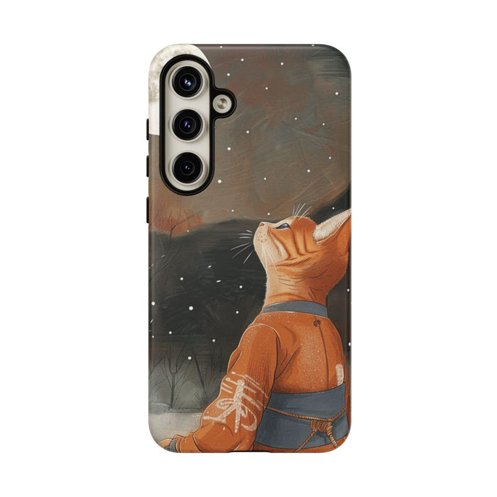 Oranje Kat in Traditionele Gewaad Onder Volle Maan
