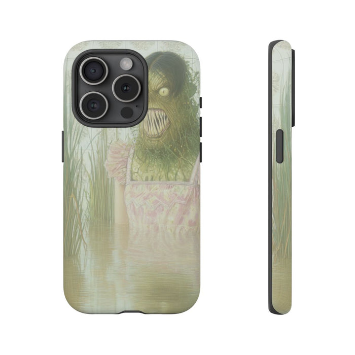 Groen Monster met Roze Jurk tussen Riet