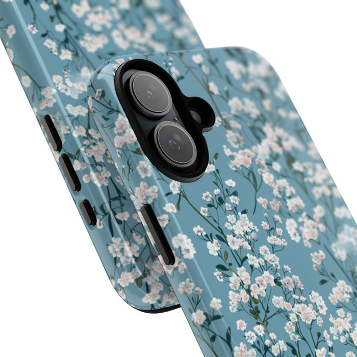 Luchtige Witte Gipskruid Bloemen op Zachtblauwe Achtergrond