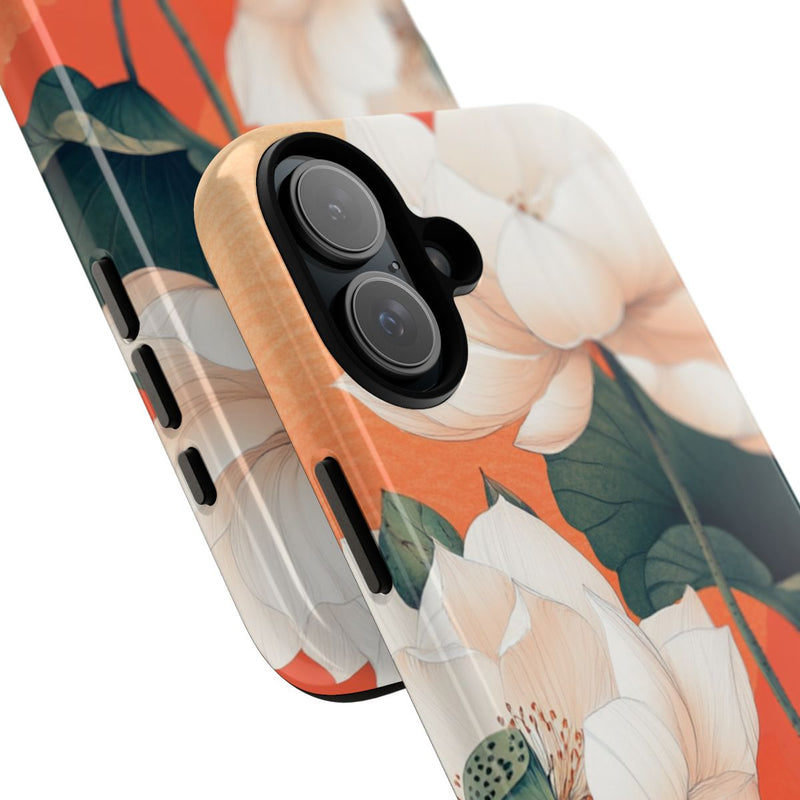 Witte Lotus Bloemen met Groene Bladeren op Oranje Achtergrond