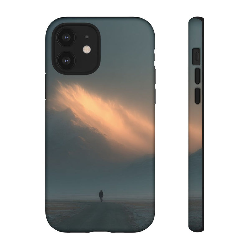 Eenzame Wandelaar Richting Verlichte Berg