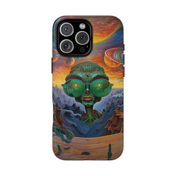 Groene Alien met Zonnebril in Psychedelisch Ruimtelandschap