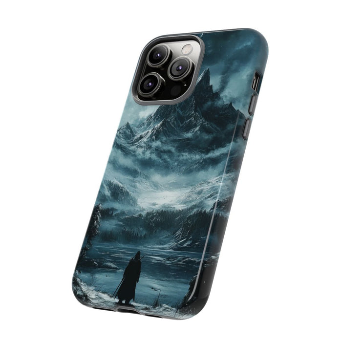 Mysterieus Berglandschap met Eenzame Wandelaar