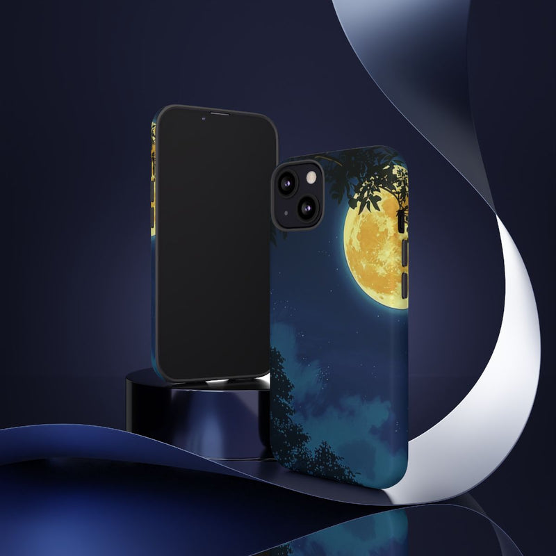 Gele Volle Maan in Nachtlandschap