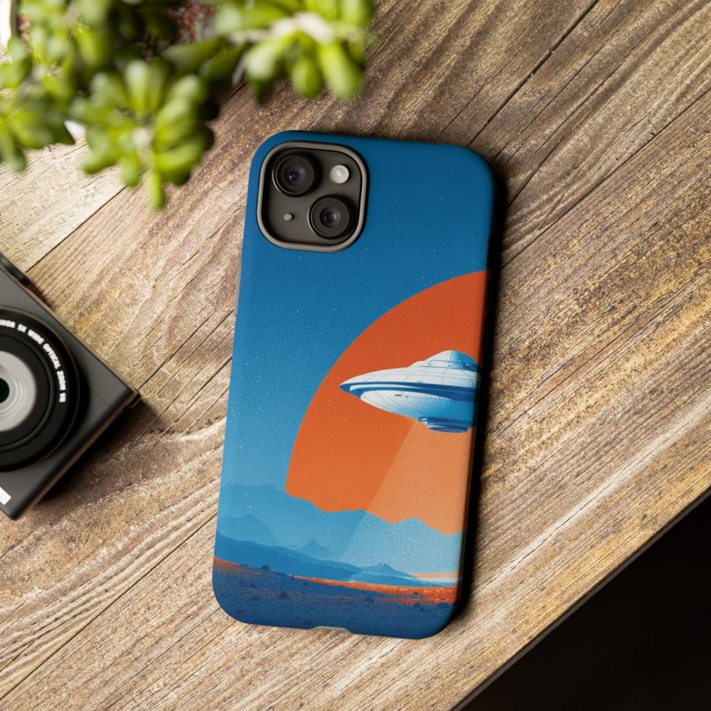 Witte Vliegende Schotel boven Rotsachtig Landschap