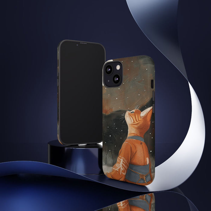 Oranje Kat in Traditioneel Gewaad onder Volle Maan