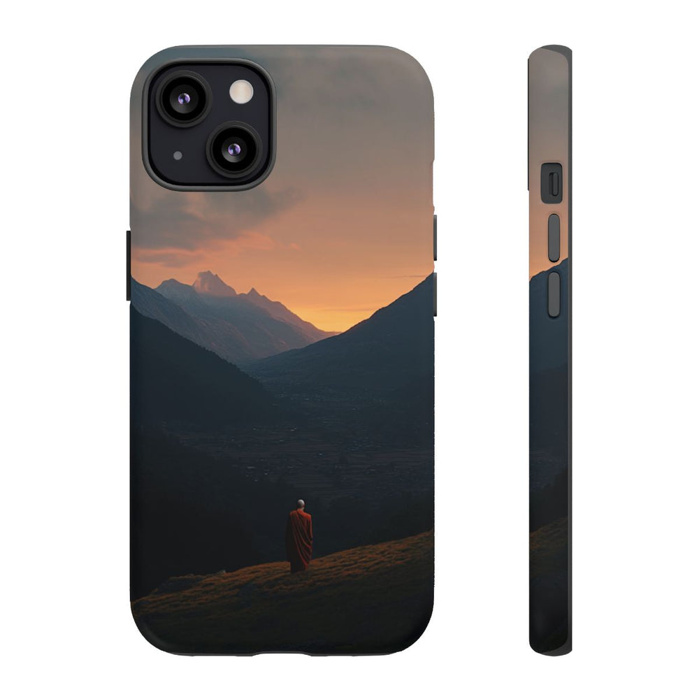 Monnik in Bergdal bij Zonsopkomst