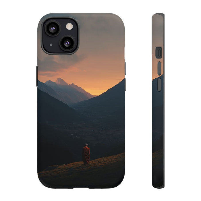 Monnik in Bergdal bij Zonsopkomst