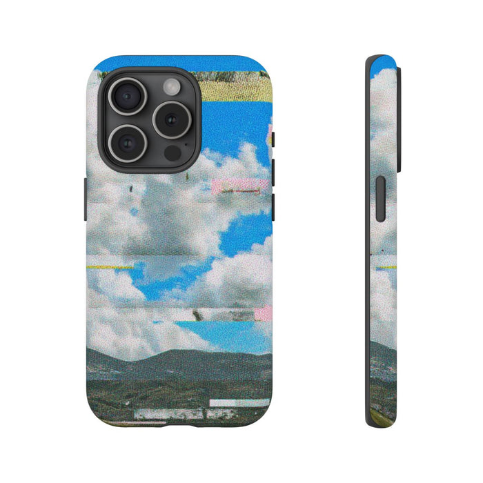 Glitch Effect Wolkenlucht met Bergen