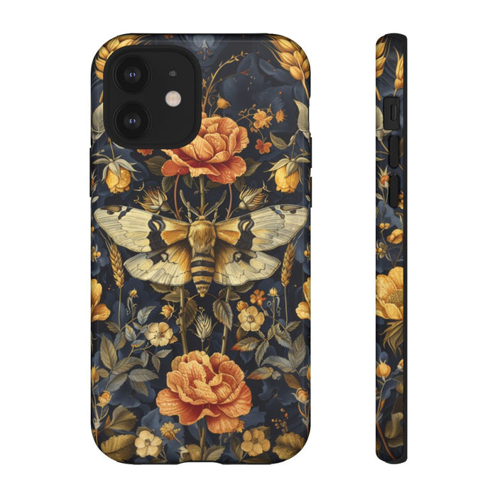 Gouden Bloemen en Mottenpatroon op Donkerblauw