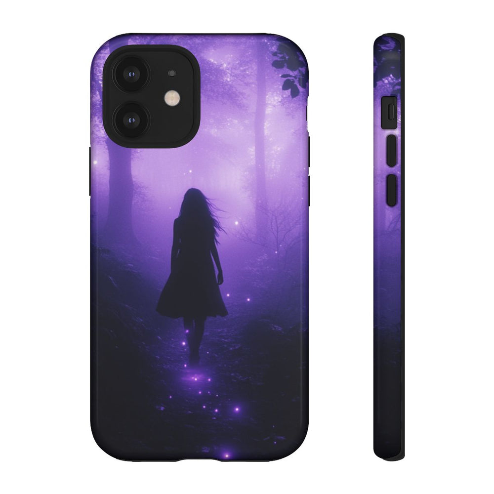 Silhouet in Gloeiend Paars Bos