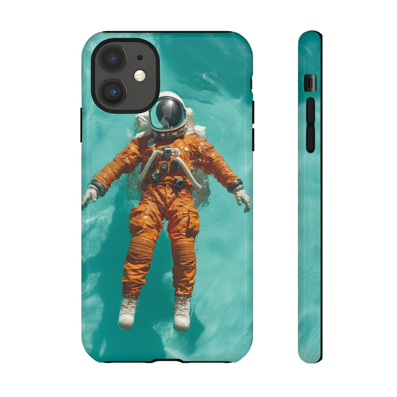 Astronaut in Oranje Pak Zwevend op Water