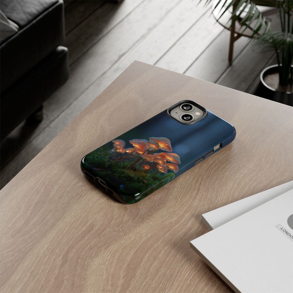 Gloeiende Paddenstoelen in Regenachtig Bos