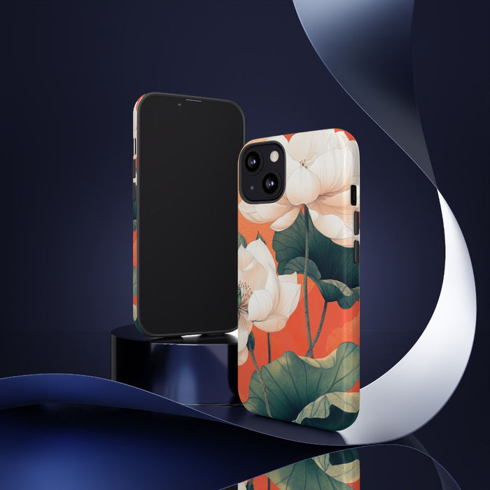 Witte Lotus Bloemen met Groene Bladeren op Oranje Achtergrond