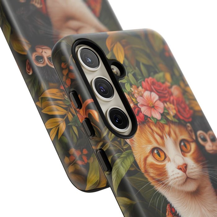 Gemberkleurige Kat met Bloemenkroon en Aapje