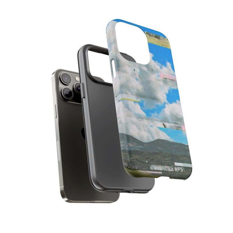 Glitch Effect Wolkenlucht met Bergen