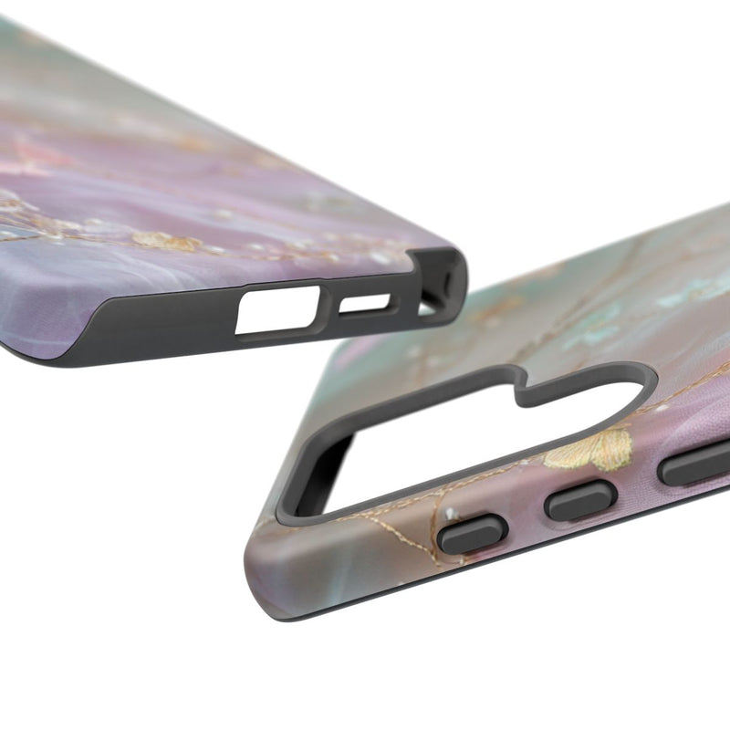 Iridescerende Pastelvlinders en Rankmotief