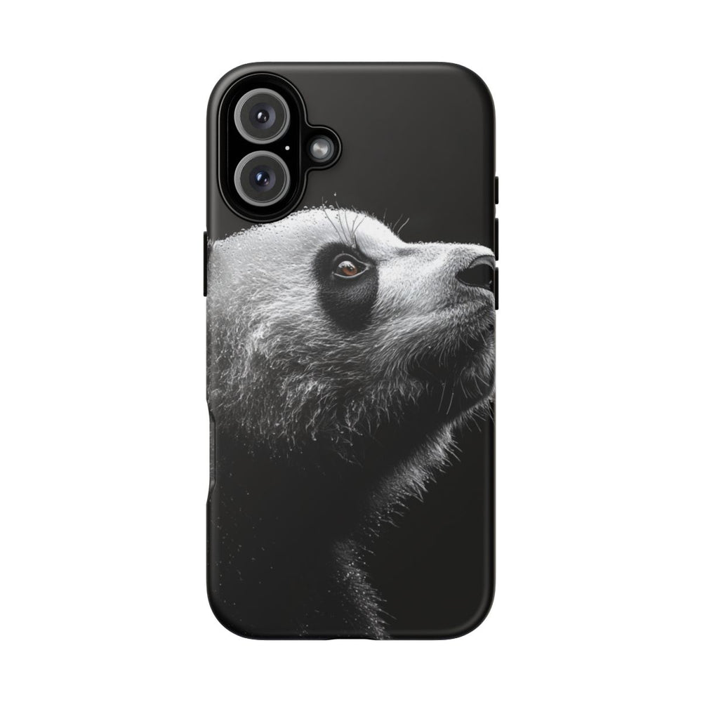 Gedetailleerde Zijaanzicht van Panda met Bruine Ogen