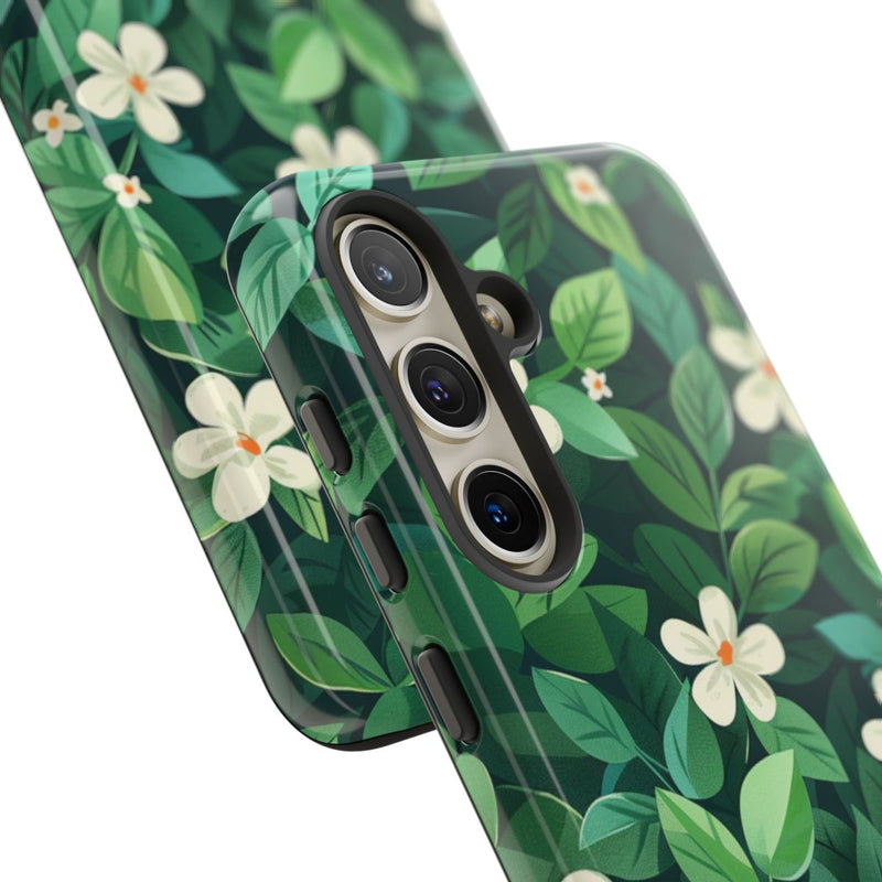 Groene Bladeren en Witte Bloemenpatroon