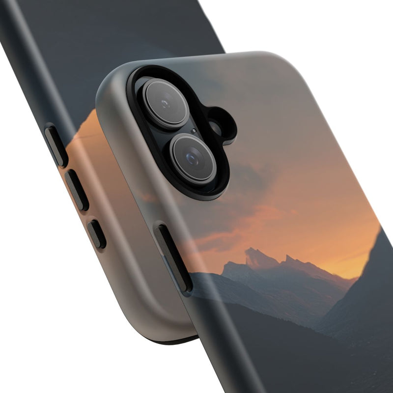 Monnik in Bergdal bij Zonsopkomst