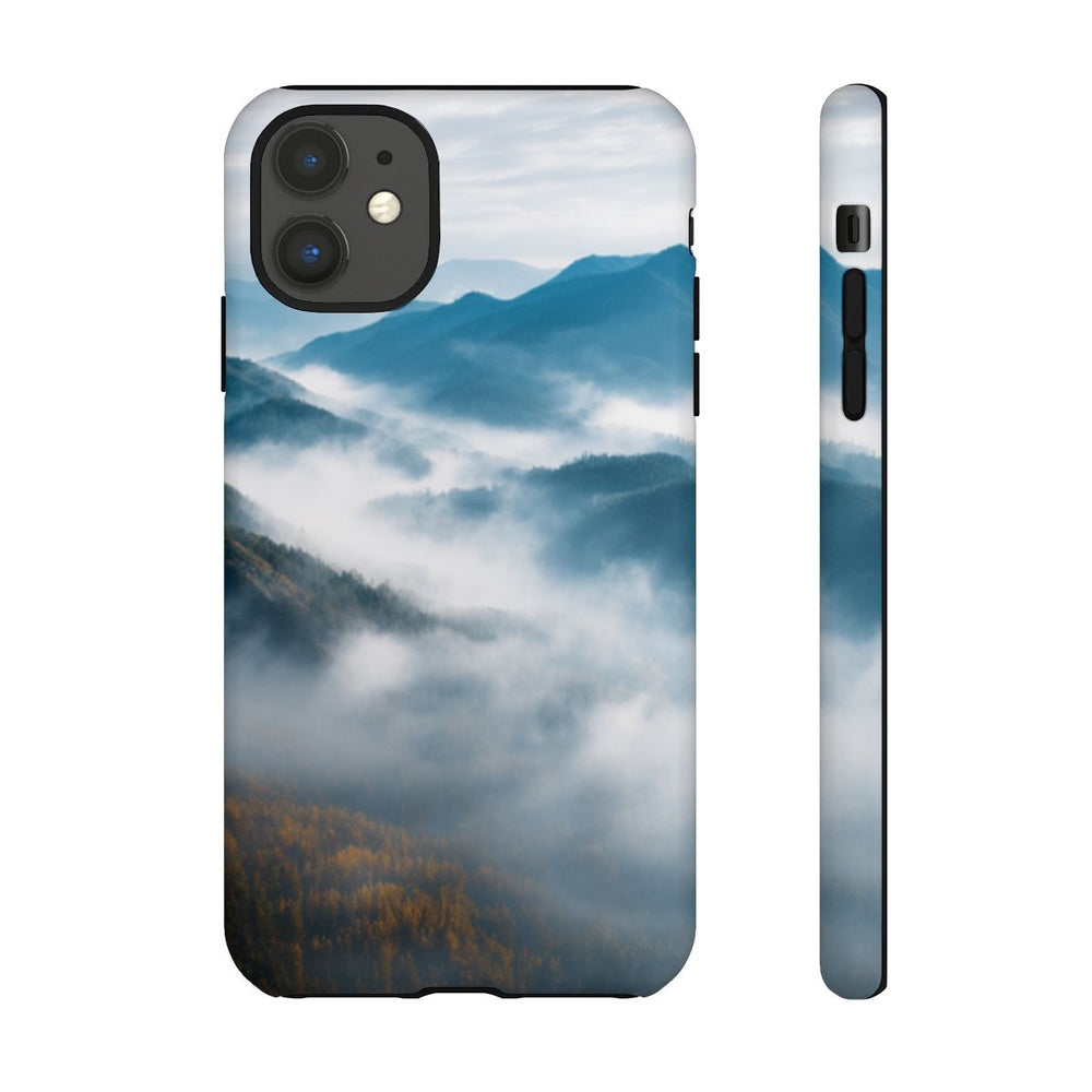 Mysterieus Berglandschap met Mist