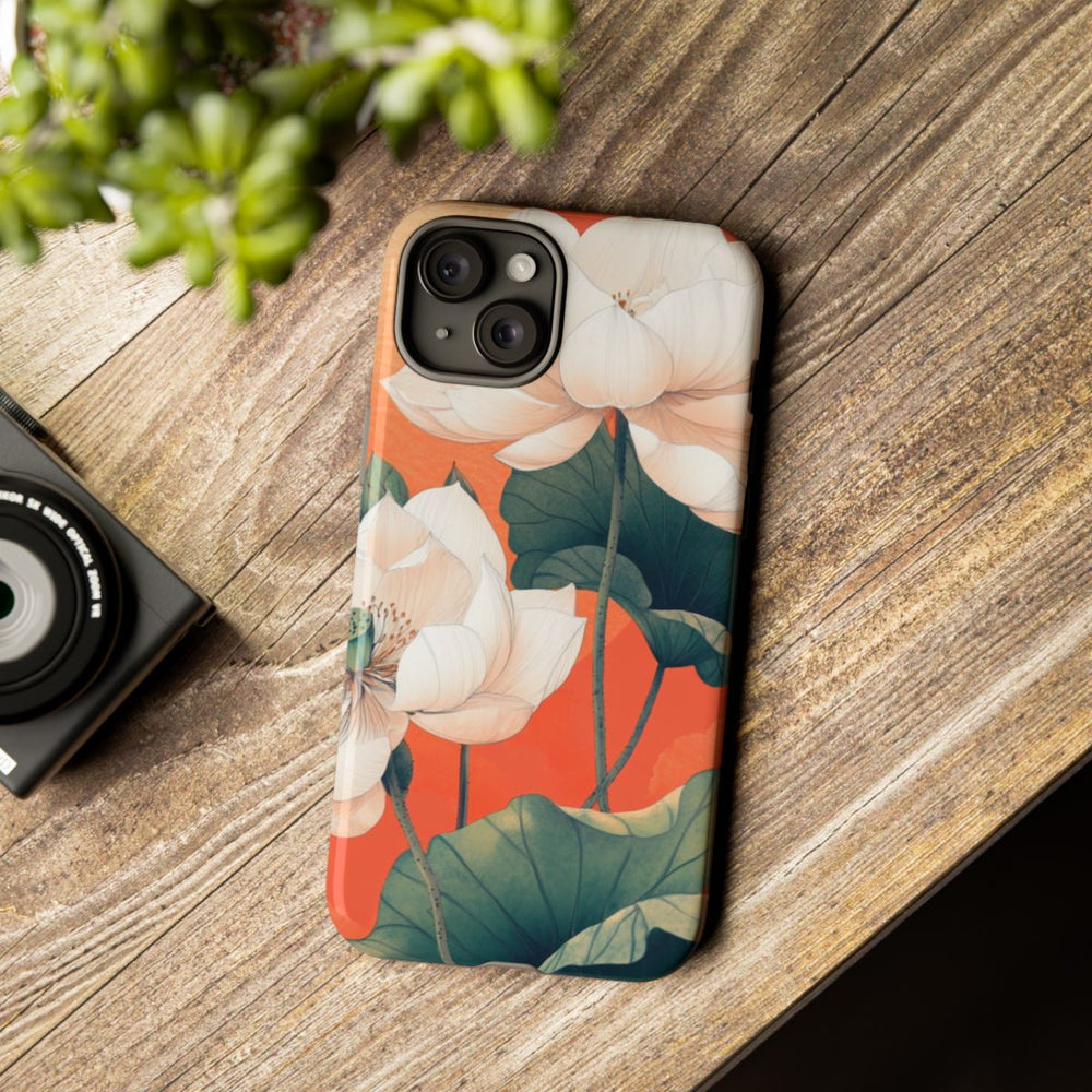 Witte Lotus Bloemen met Groene Bladeren op Oranje Achtergrond