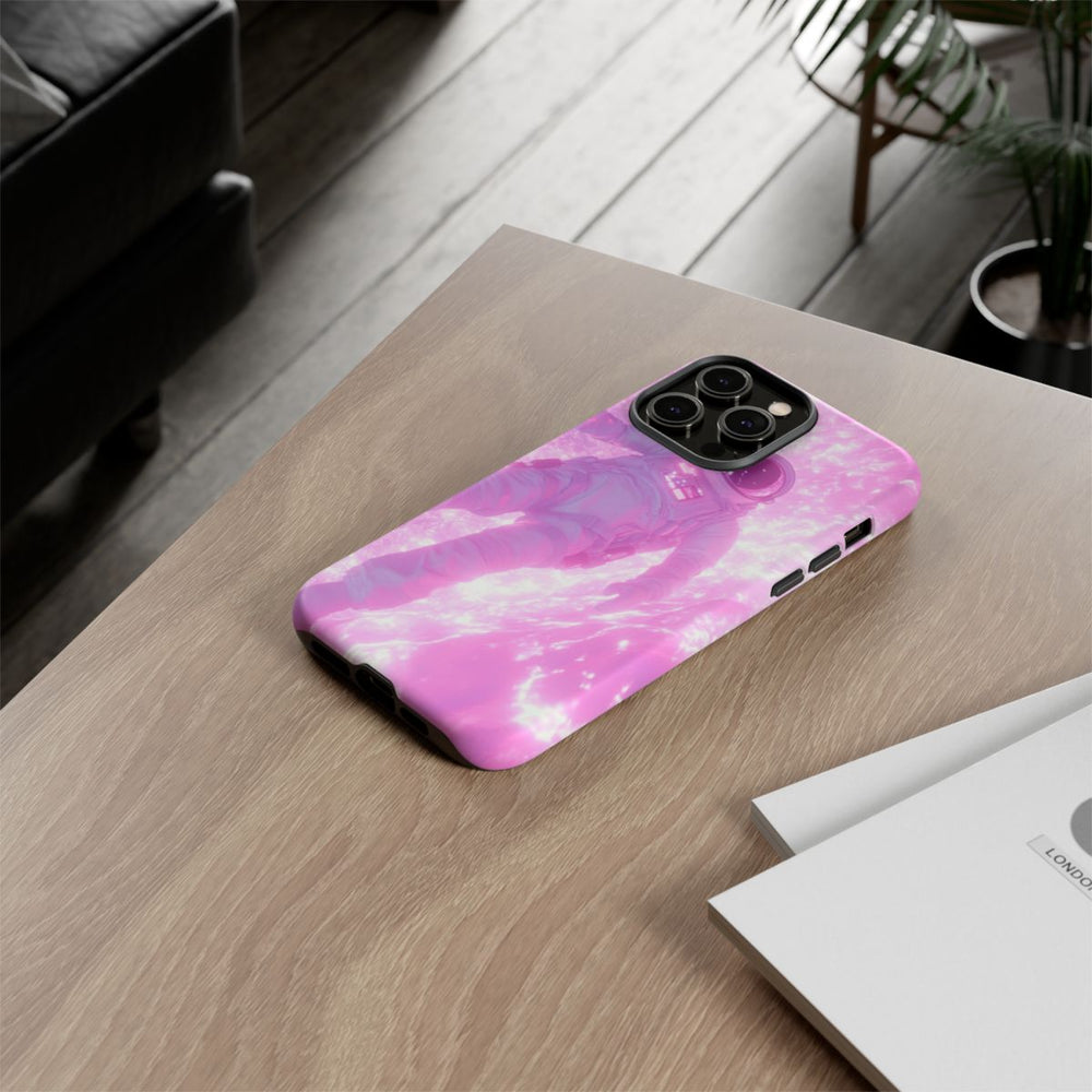 Astronaut Zwevend bij Roze Plasma